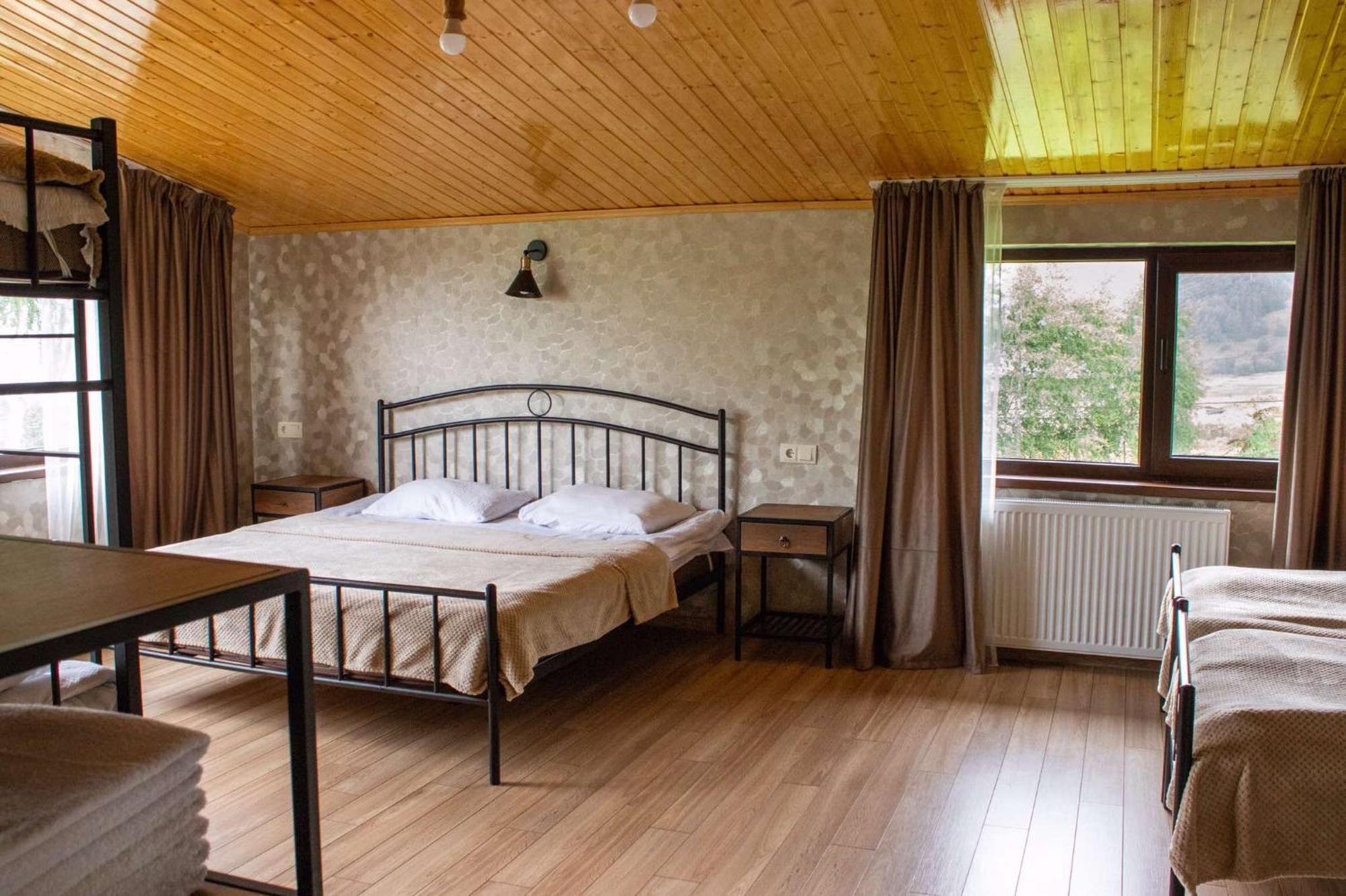 Hotel Garemta à Kazbegi Extérieur photo