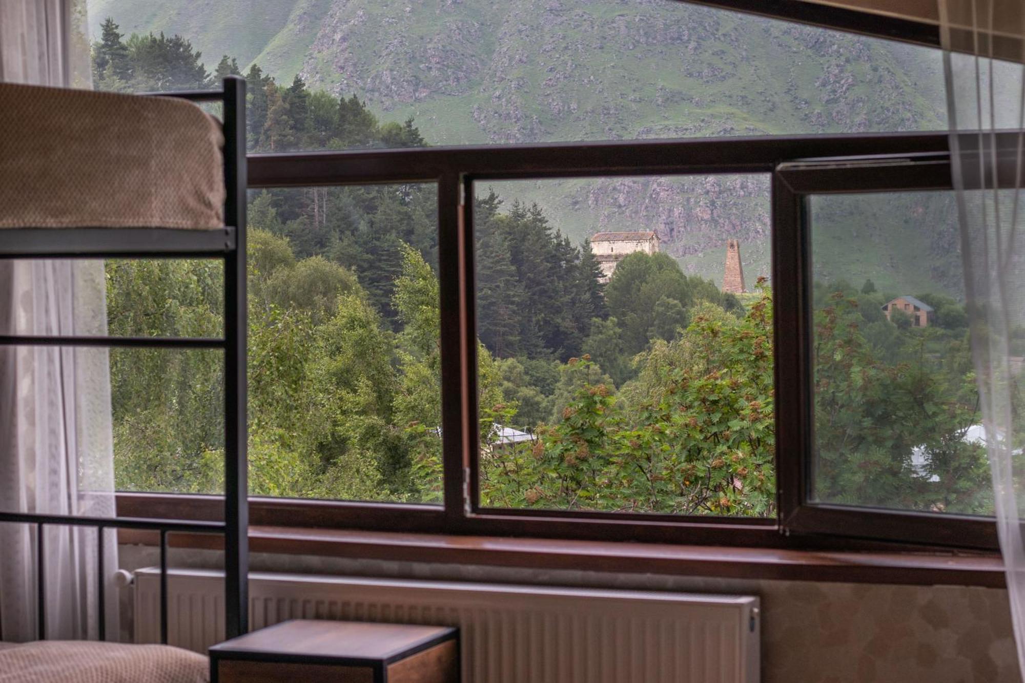 Hotel Garemta à Kazbegi Extérieur photo