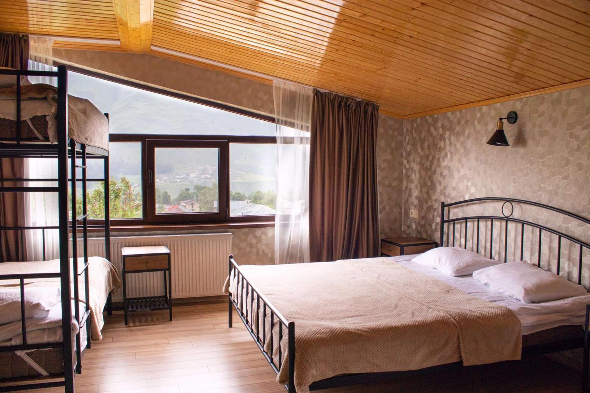 Hotel Garemta à Kazbegi Extérieur photo